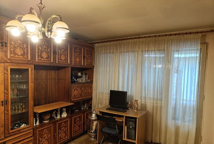 Aparatorii Patriei, Emil Racovita ideal credit